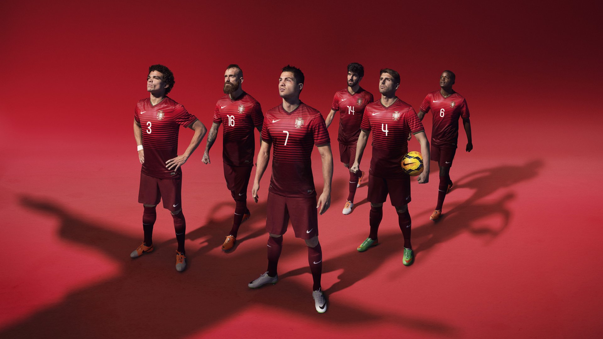 国家队重视定位球训练提升关键节点得分效率，定位球动作要领